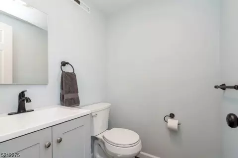 122 Runyon Ave, Middlesex, NJ 08846 photo 20