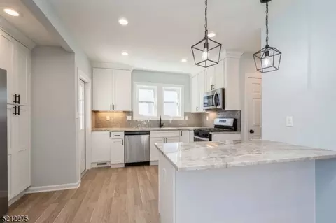122 Runyon Ave, Middlesex, NJ 08846 photo 14