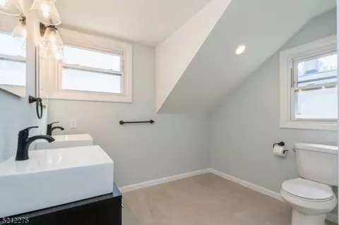 122 Runyon Ave, Middlesex, NJ 08846 photo 24