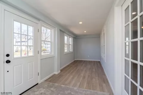 122 Runyon Ave, Middlesex, NJ 08846 photo 6