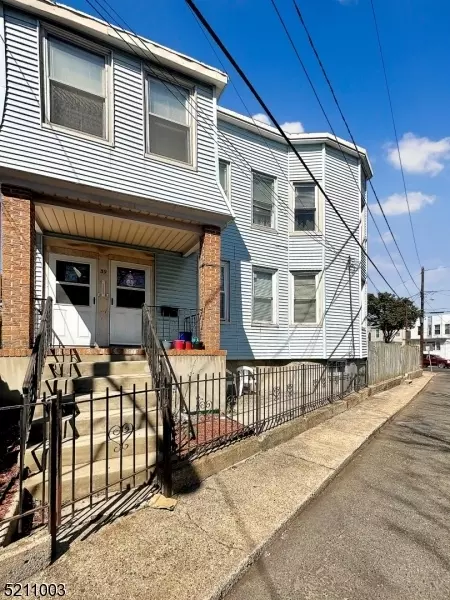 39 Woodland Ave, Jersey City, NJ 07305