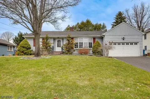 1358 Wood Valley Rd, Mountainside, NJ 07092