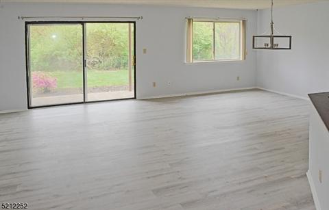 145 Drake Ln, Ledgewood, NJ 07852