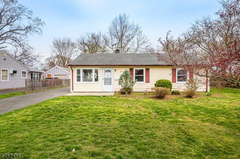 52 Adamsville Rd, Bridgewater, NJ 08807