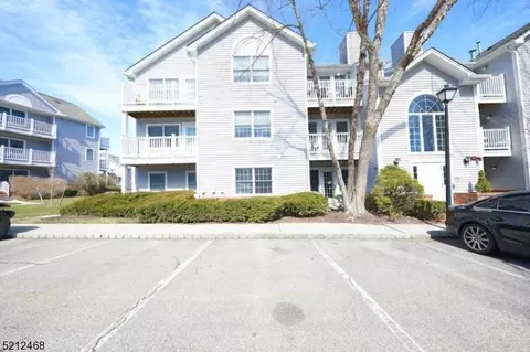 52 Genoble Rd, Montville, NJ 07045