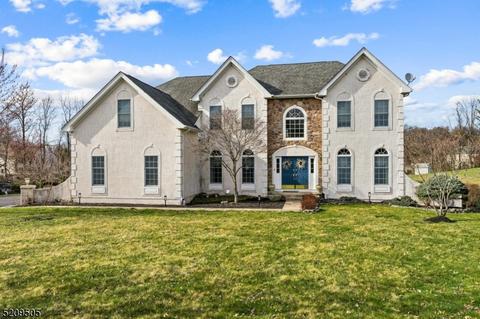 8 Scenic Hills Dr, Blairstown, NJ 07825