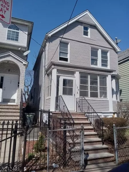125 Fabyan Pl, Newark, NJ 07112