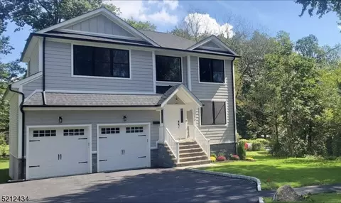 39 Crossbrook Rd, Livingston, NJ 07039
