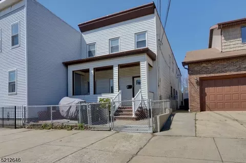 103 Prospect Ave #2, Bayonne, NJ 07002