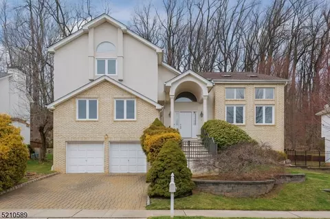 31 Sycamore Way, Warren, NJ 07059