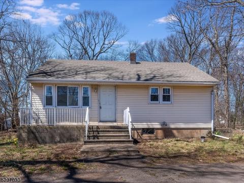 314 Girard Ave, East Franklin, NJ 08873