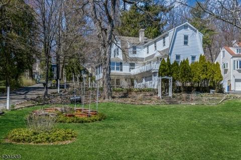 63 Old Army Rd, Bernardsville, NJ 07924
