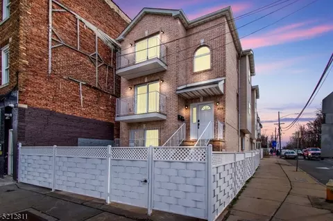 624 S Orange Ave, Newark, NJ 07106