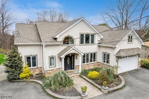 10 Mountainside Dr, Randolph, NJ 07869