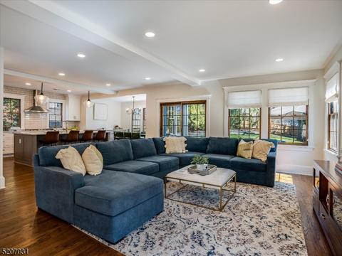 85 Pine St, Millburn, NJ 07041 photo 9