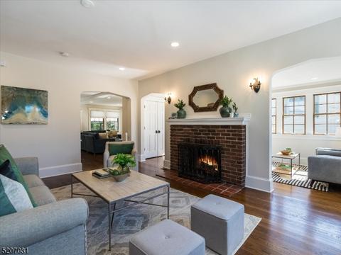 85 Pine St, Millburn, NJ 07041 photo 6
