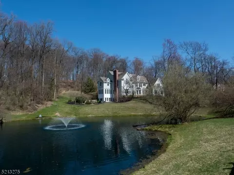 7 Stillery Rd, Lebanon, NJ 08833
