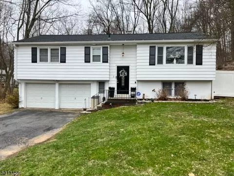 3 Bart Pl, Dover, NJ 07801