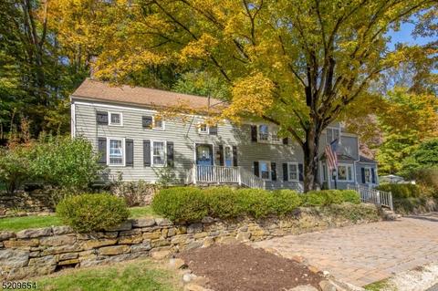 27 Combs Hollow Rd, Randolph Twp, NJ 07945