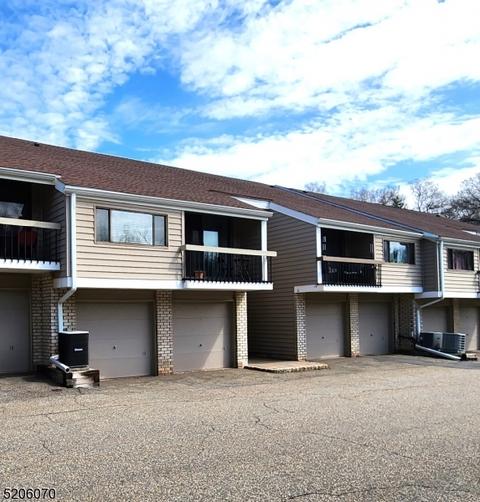 11 The Cres, Clinton, NJ 08809