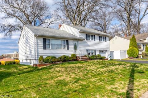 46 Grand St, Clark, NJ 07066