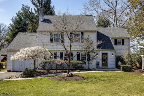 9 Edgewood Rd, Edison, NJ 08820 photo 1