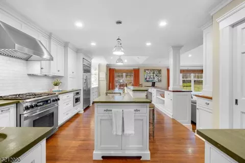 2 Oxbow Ln, Summit, NJ 07901 photo 12