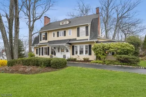 2 Oxbow Ln, Summit, NJ 07901