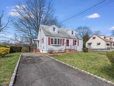 66 Hillairy Ave, Morristown, NJ 07960