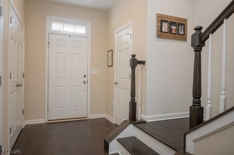 8 Brompton Pl, Randolph, NJ 07869 photo 2