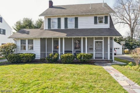 15 Cherry Ln, Caldwell, NJ 07006