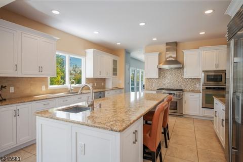 105 Windsor Dr, Pine Brook, NJ 07058 photo 3