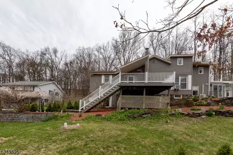 94 Pond School Rd, Wantage, NJ 07461