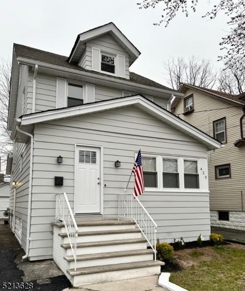 423 Drake Ave, Roselle, NJ 07203