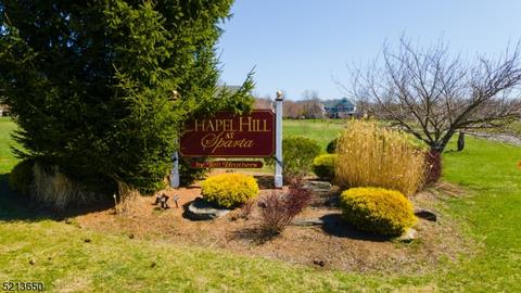 5 Chapel Hill Ct, Sparta, NJ 07871
