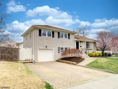 112 Lincoln Blvd, Clark, NJ 07066