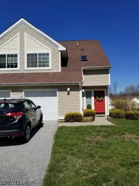 276 Falcon Ridge Way, Hamburg, NJ 07419