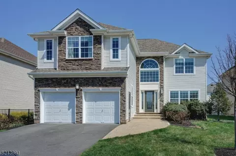 2 Willocks Cir, Somerset, NJ 08873