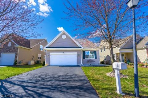 46 Turret Dr, Monroe Township, NJ 08831