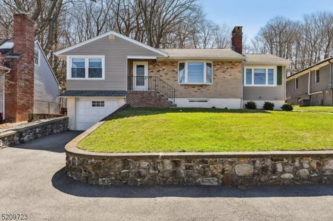 14 Hillard Rd, Mount Arlington, NJ 07856
