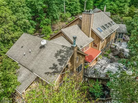 199 Spring Garden Rd, Milford, NJ 08848