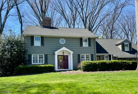 15 Oak Dr, Chatham, NJ 07928