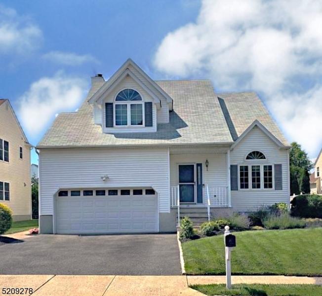  25 Murphy Dr, Bridgewater, NJ 08807 photo 1