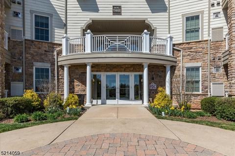 372 Victoria Dr #372, Bridgewater, NJ 08807