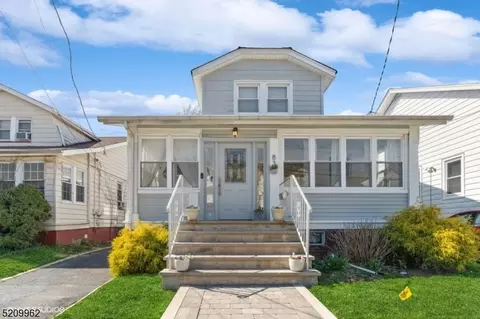 83 Jacoby St, Maplewood, NJ 07040