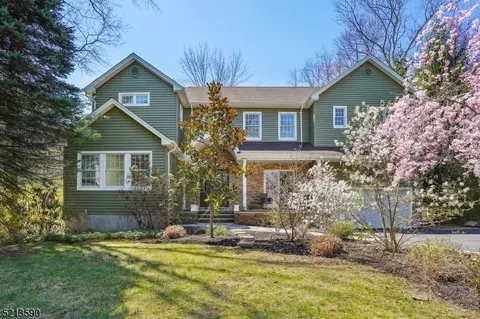 37 Hilltop Ave, Berkeley Heights, NJ 07922