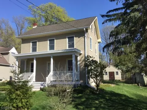 28 Lincoln Ave, Oxford, NJ 07863