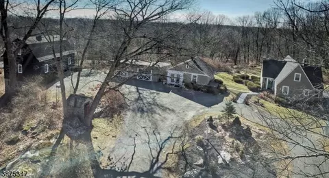 373 Green Rd, Sparta, NJ 07871
