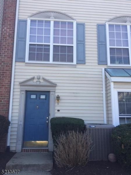 25 Howard Ct, Newark, NJ 07103