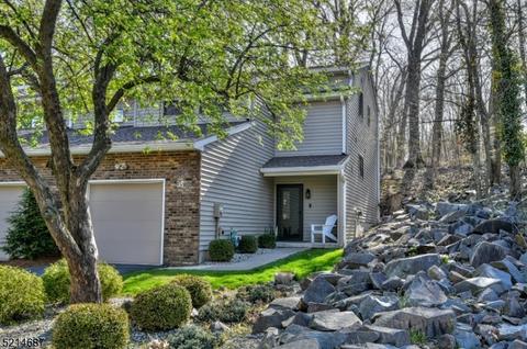 35 Lockley Ct, Wayne, NJ 07470 photo 3